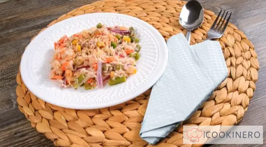 Risotto with shrimps and vegetables