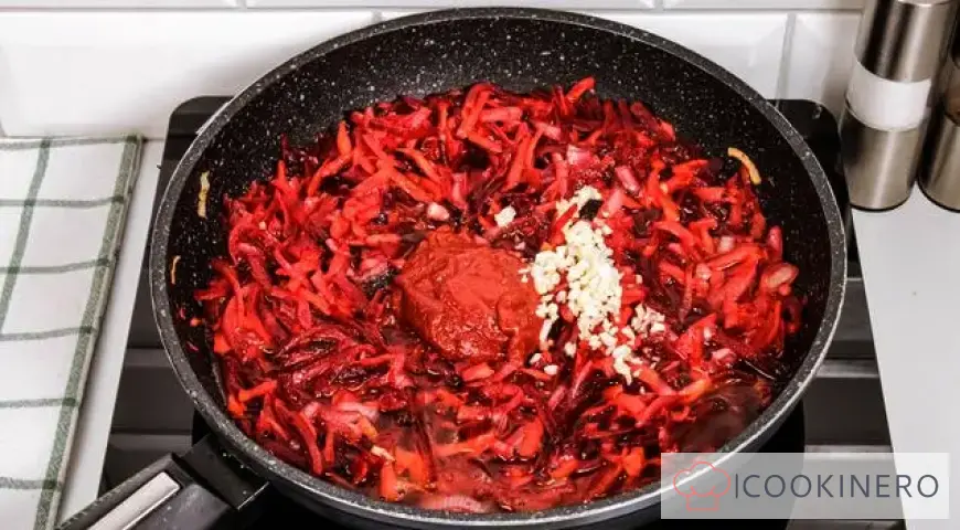 Borscht with cabbage