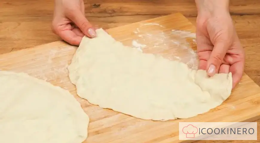 Azerbaijani kutabs with cottage cheese