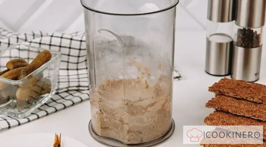 Bread with sprats and pickles