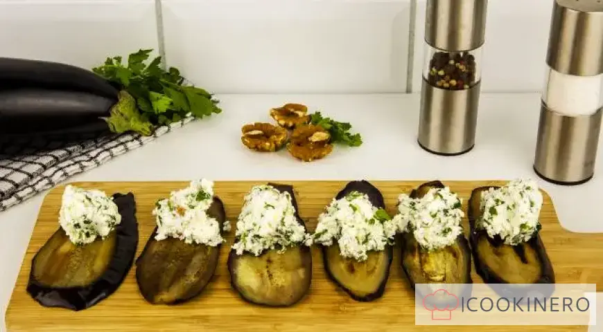 Eggplant roll with cottage cheese and garlic