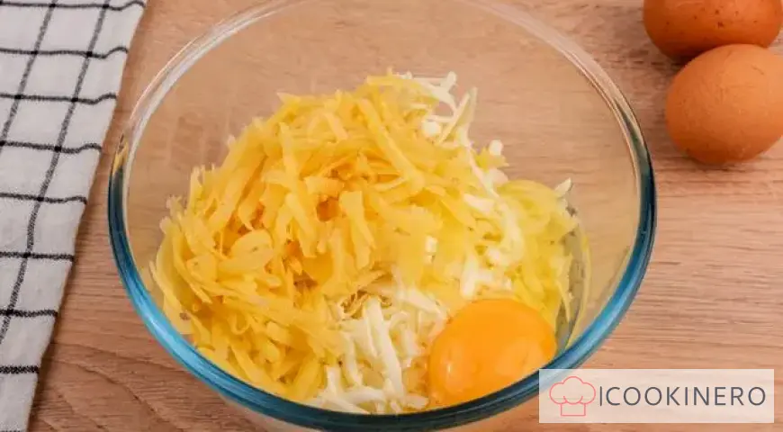 Potato casserole with chicken breast and cheese