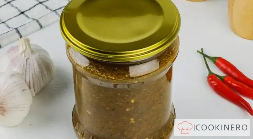 Georgian hot pepper adjika