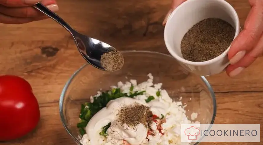 Tomatoes stuffed with egg