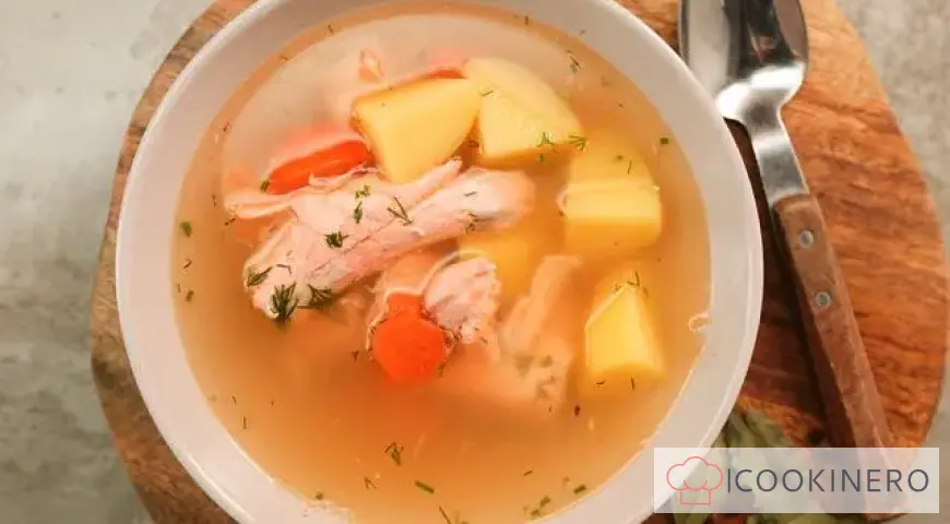Soupe de tête de poisson
