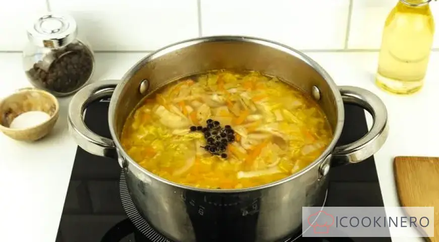Chinesische Kohlsuppe