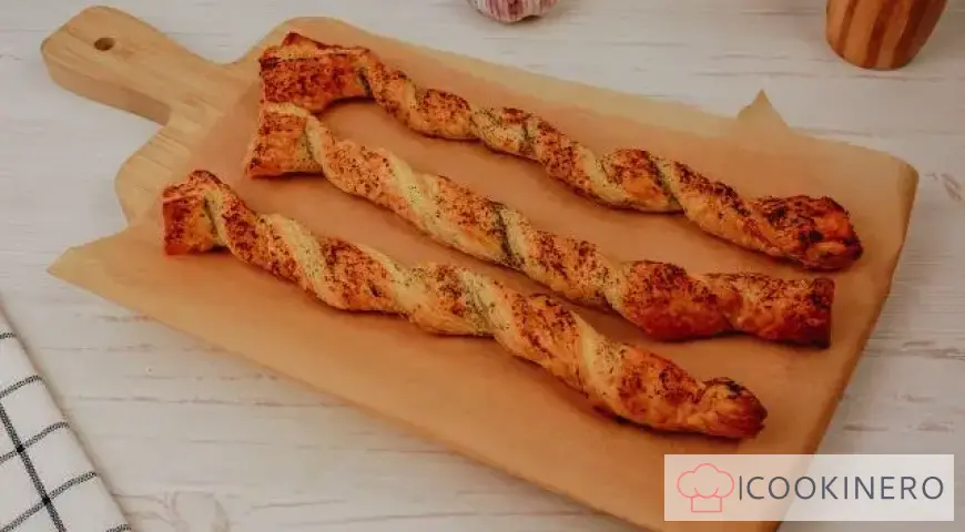 Grissini with garlic butter