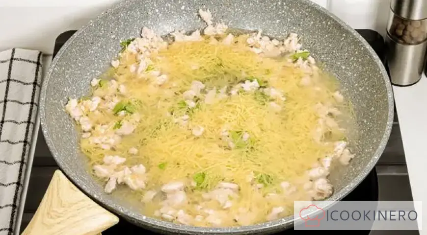 Navy-style macaroni for kids