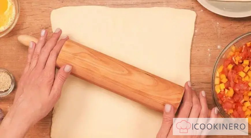 Samsa with chicken and potatoes