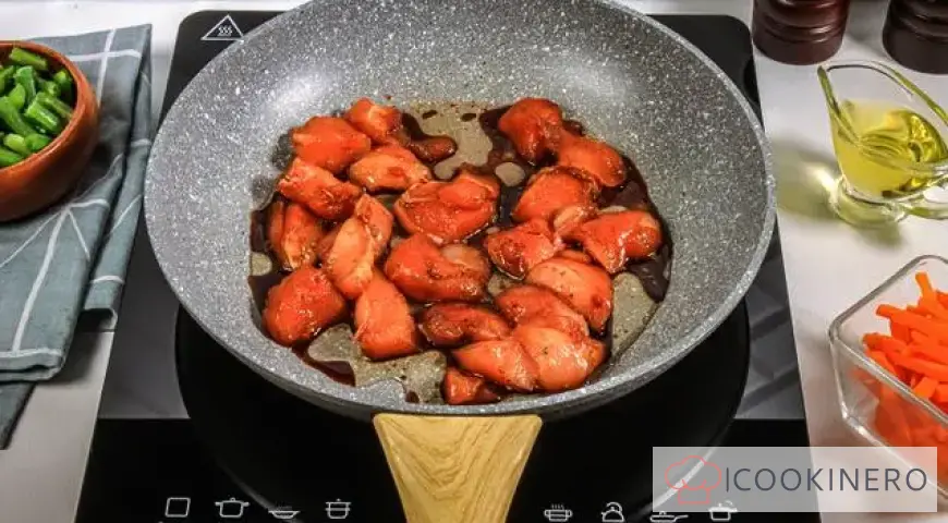 Chicken with beans in soy sauce