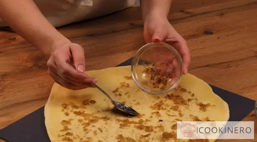 Pains plats aux oignons