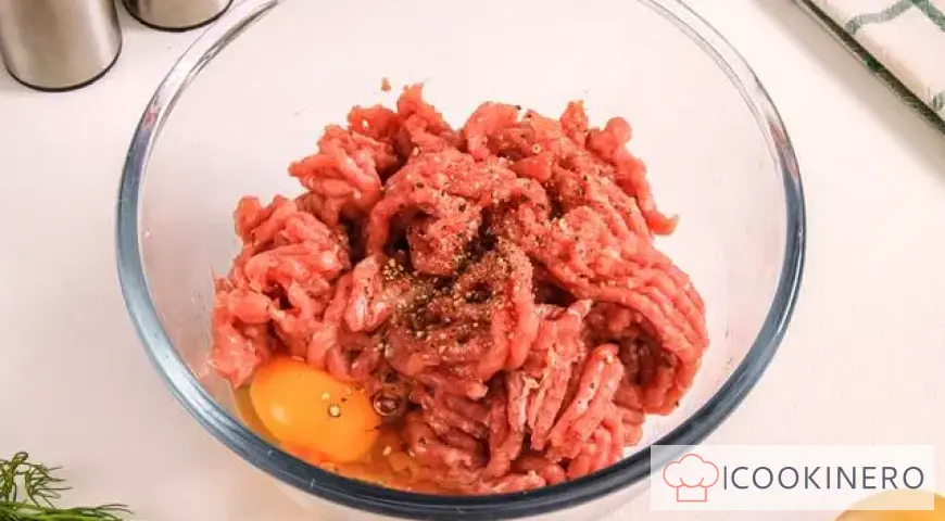 Meat zrazy with onions