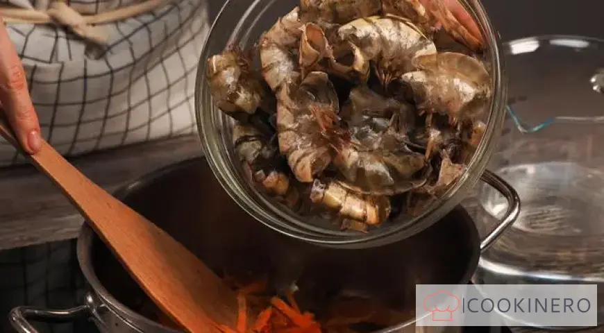 Salsa bisque de cáscaras de camarones