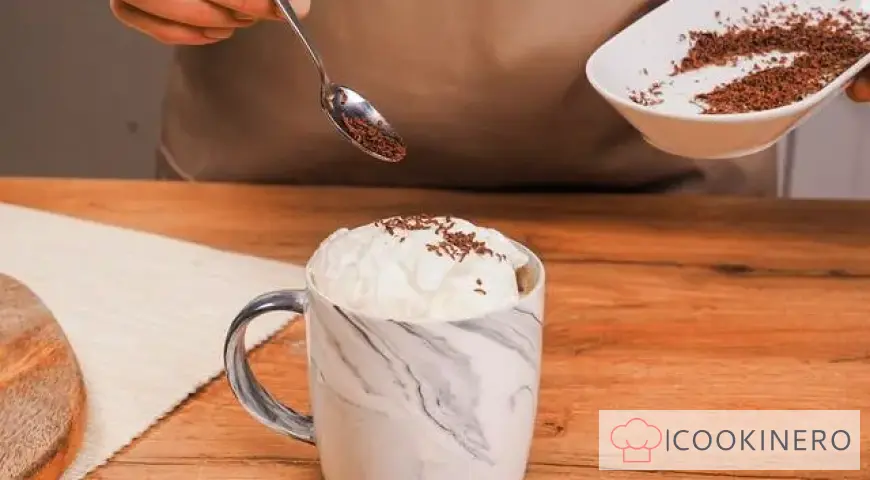 Caffè con panna montata