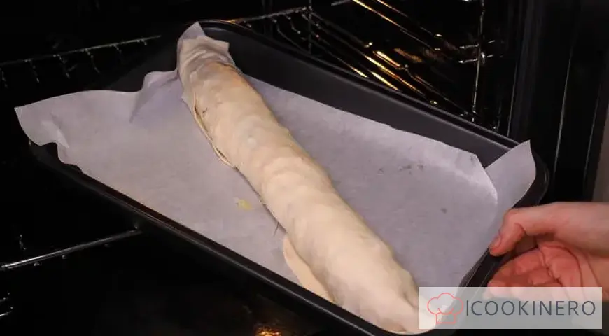 Puff pastry roll