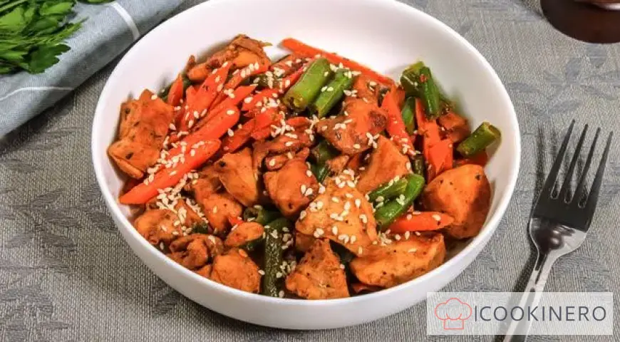 Chicken with beans in soy sauce