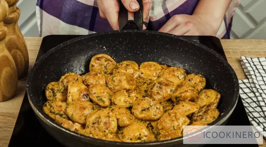 Fried dumplings with adjika and sour cream
