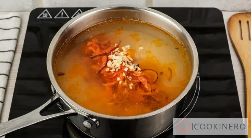 Georgian bean soup with vegetables and rice