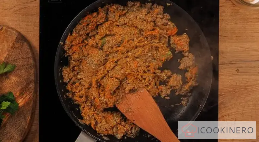 Pilzkaviar aus Honigpilzen mit Lorbeerblatt