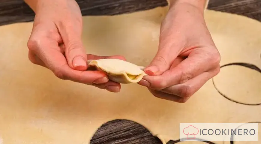 Dumplings with cheese and herbs