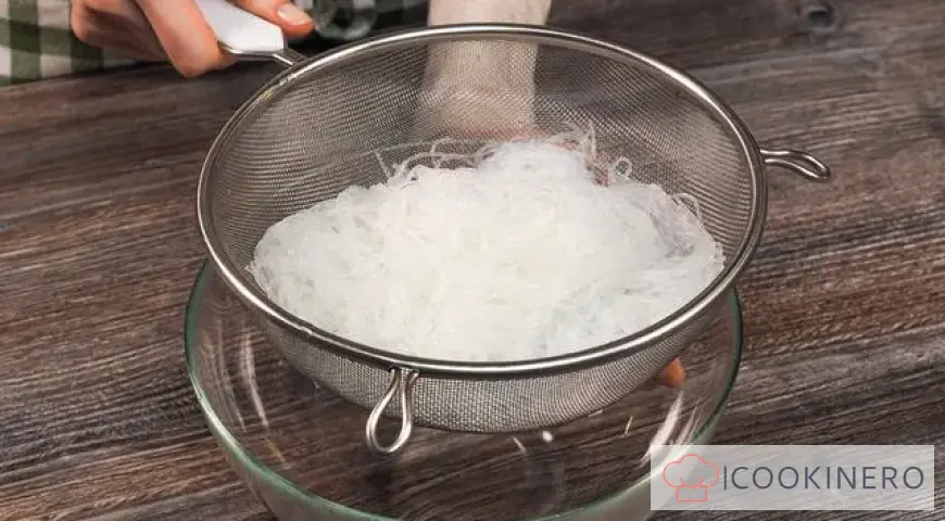 Funchoza with mushrooms