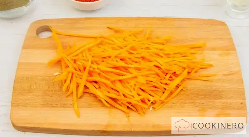 Korean salad for the winter in jars