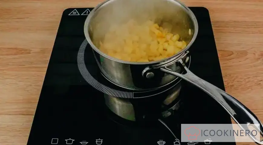 Torte di ricotta con mele