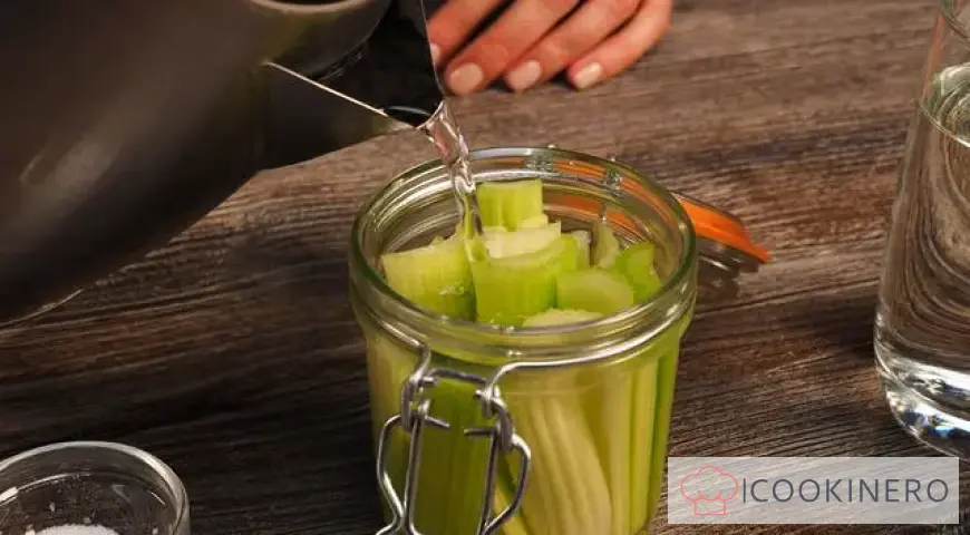 Sellerie für den Winter