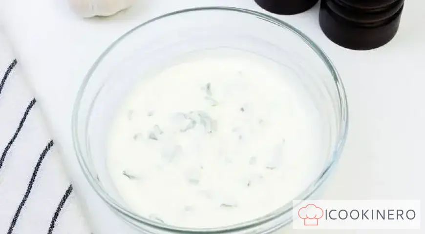 Chicken fillet in sour cream sauce with garlic