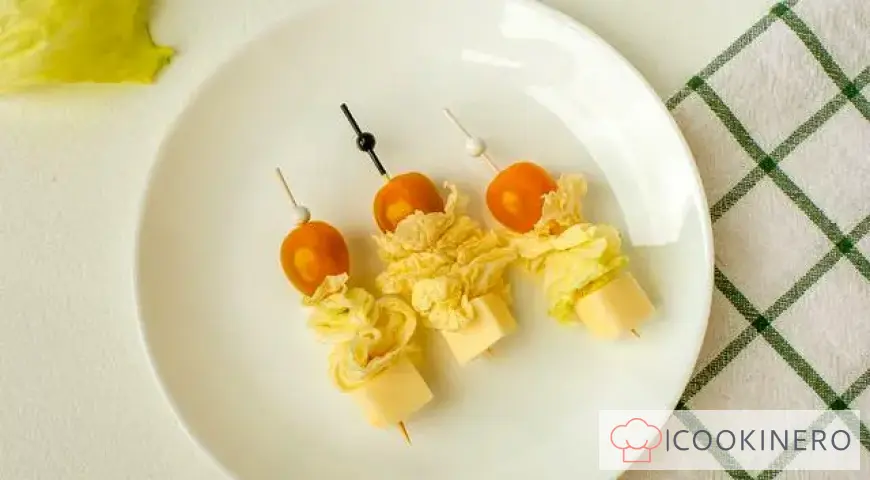 Canapes with mozzarella