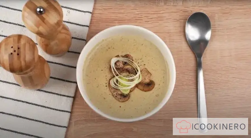 Crema de champiñones con puerros