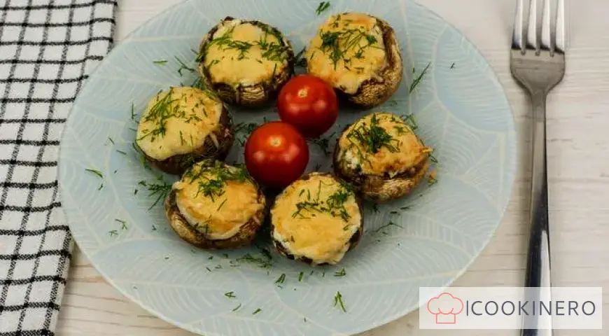 Champignons with feta cheese and parmesan