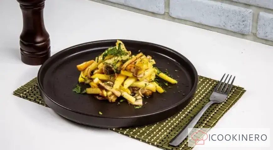 Patate fritte con funghi