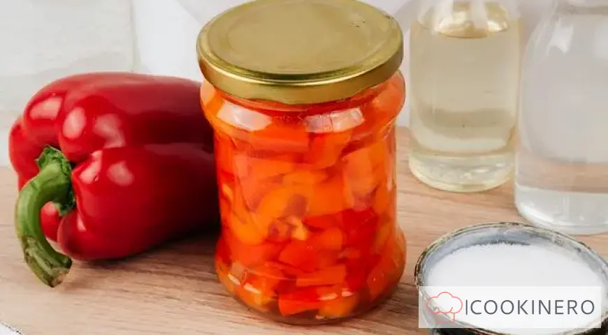 Eingelegte Paprika mit Honig für den Winter
