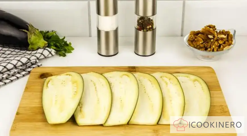Eggplant roll with cottage cheese and garlic