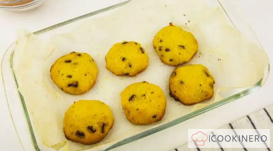 Coconut and Chocolate Cookies