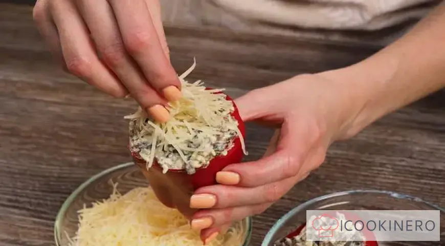 Peppers stuffed with mushrooms
