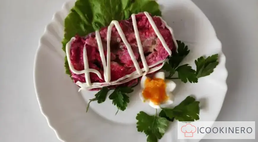 Rote-Bete-Heringsrolle