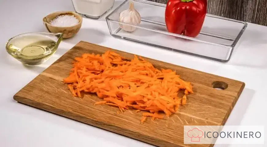 Chicken fillet with vegetables in a creamy sauce