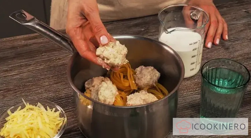 "Nids" à la sauce crémeuse