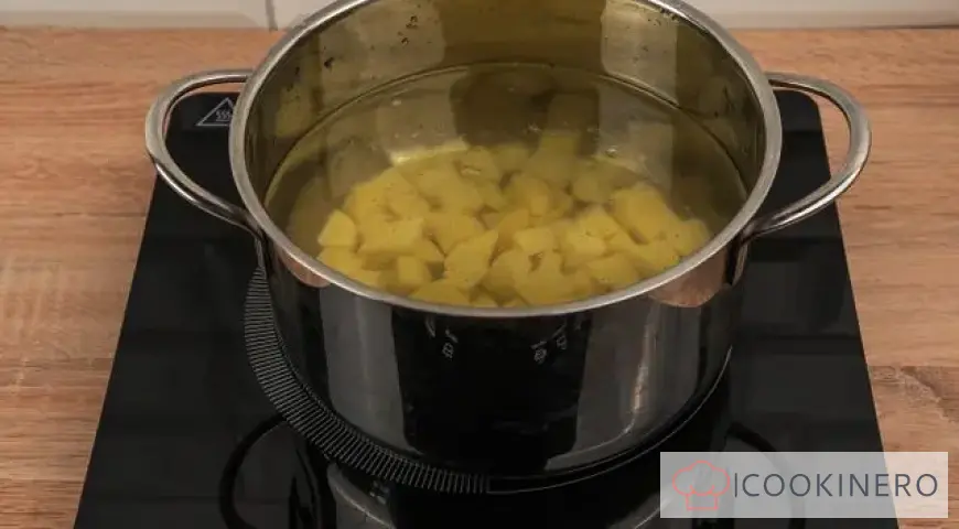 Sausage and Vermicelli Soup