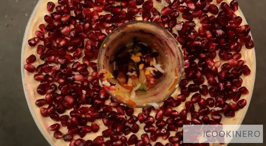 Salat "Granatapfelarmband"