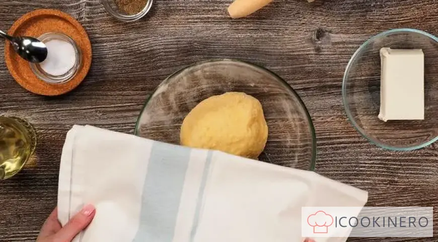 Dumplings with cheese and herbs