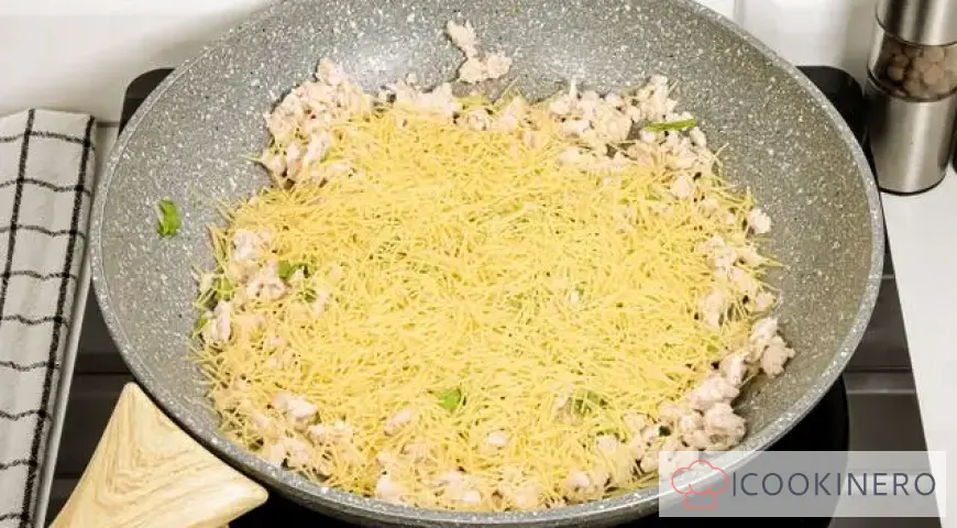 Navy-style macaroni for kids