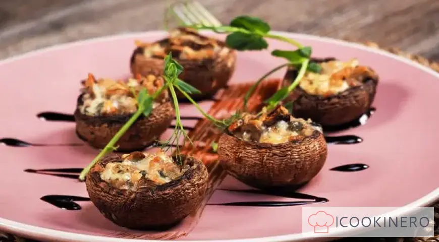 Funghi ripieni di pancetta