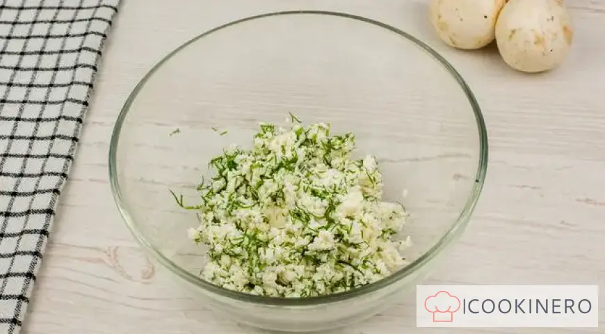 Champignons with feta cheese and parmesan