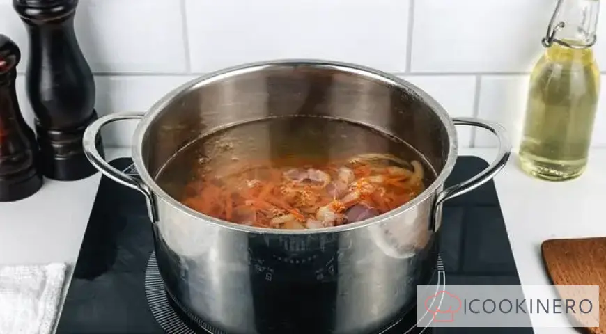 Zuppa di piselli con pancetta