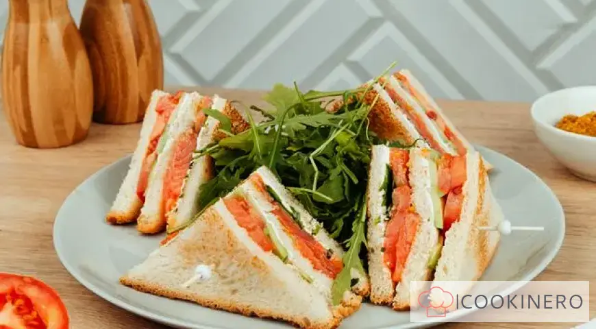 Club Sandwich mit Lachs