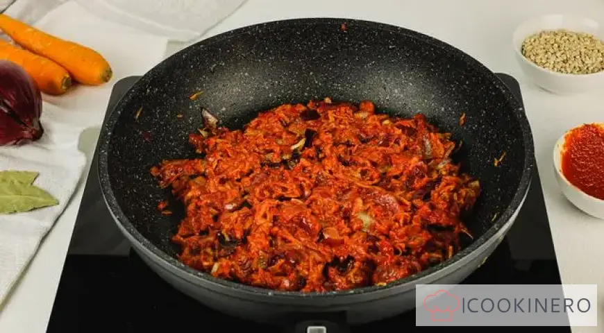 Vegetarian rassolnik with chickpeas
