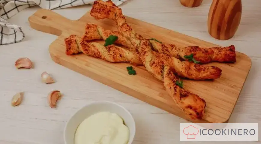 Grissini with garlic butter